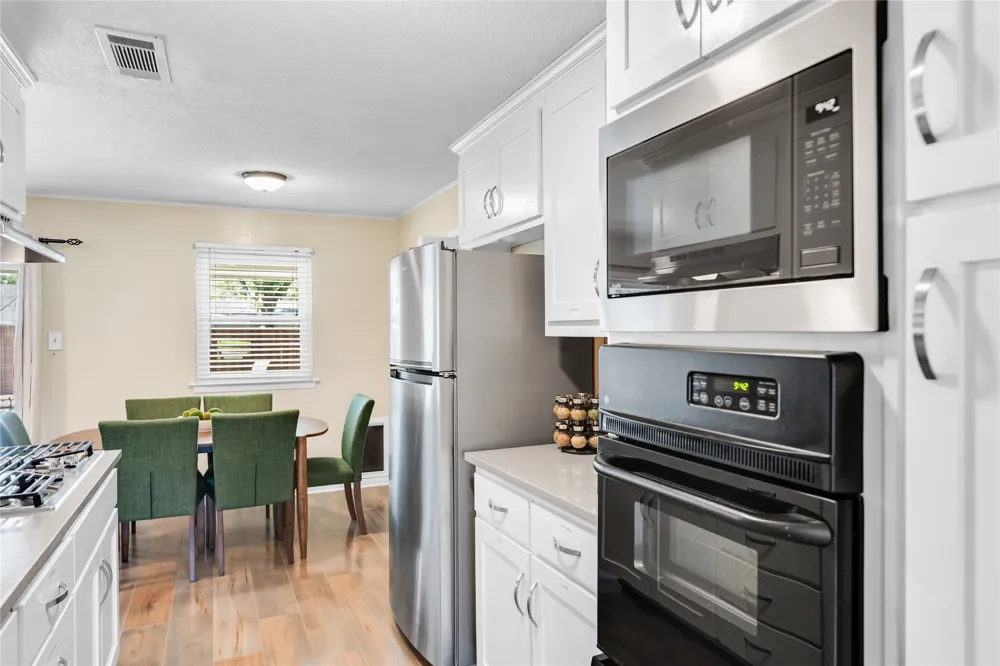 2012 Chattanooga Drive Bedford, TX 76022