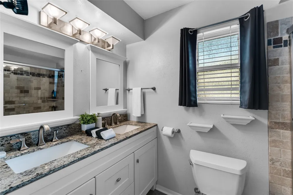 2012 Chattanooga Drive Bedford, TX 76022