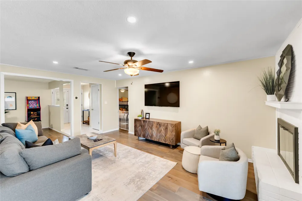 2012 Chattanooga Drive Bedford, TX 76022