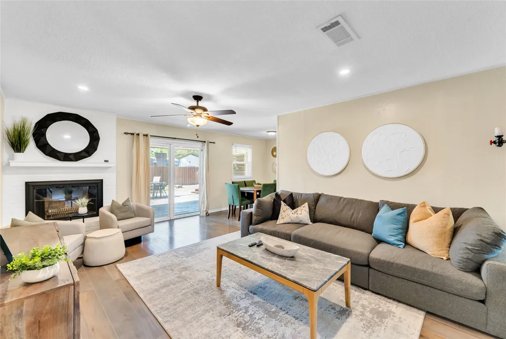 2012 Chattanooga Drive Bedford, TX 76022