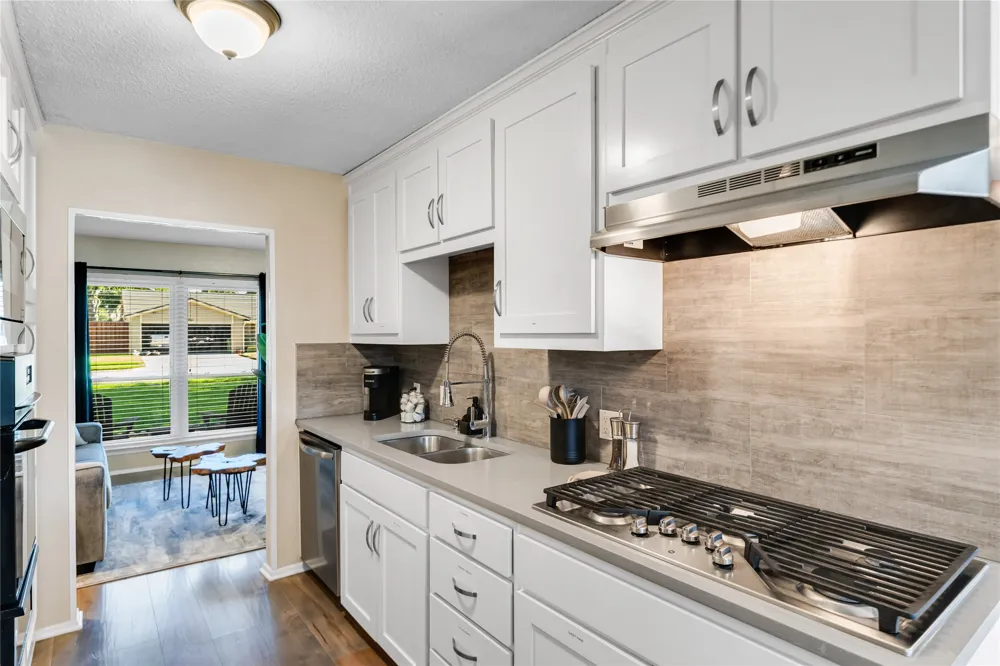 2012 Chattanooga Drive Bedford, TX 76022
