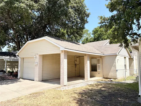 5536 Club Crest Drive