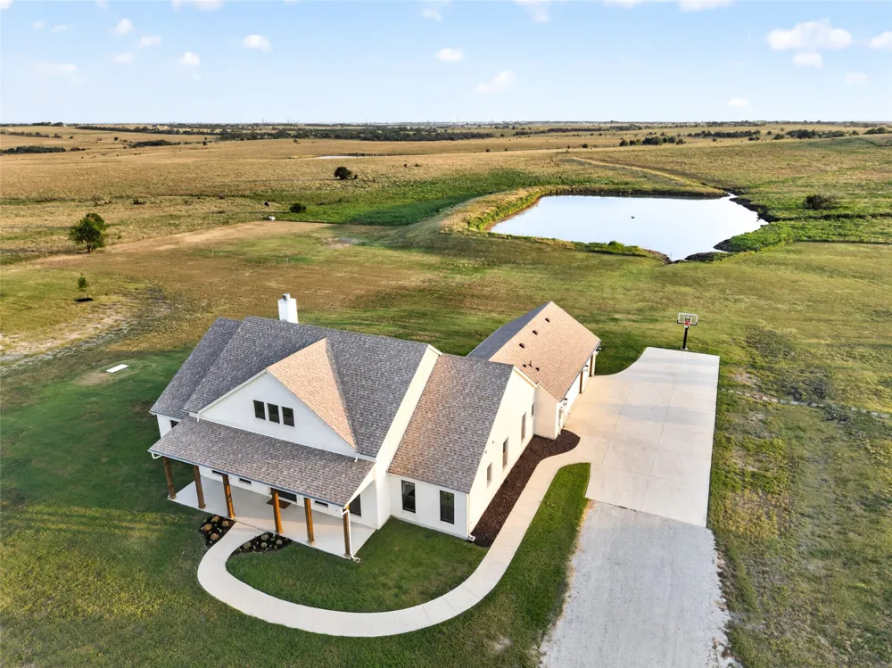 10978 Gregory Road Sanger, TX 76266