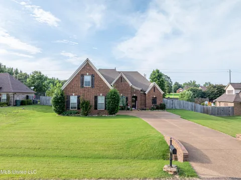 1668 Farindale Cove
