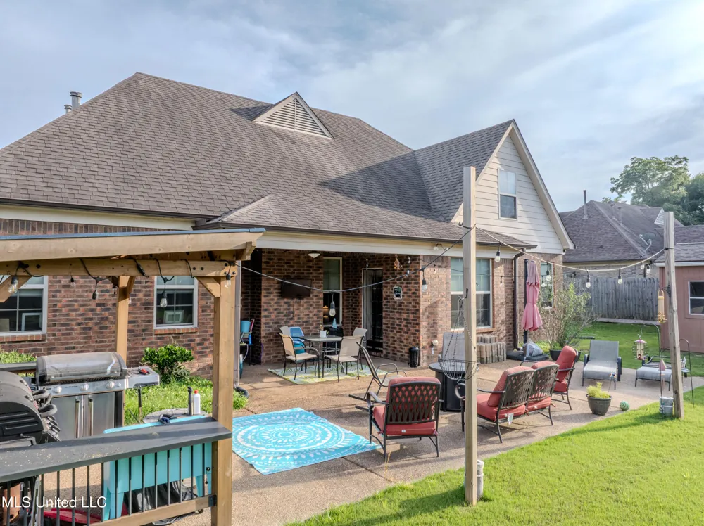 1668 Farindale Cove Nesbit, MS 38651