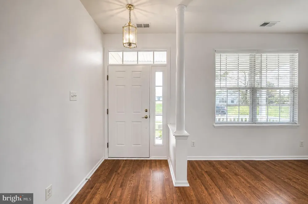 3 E DEHART AVENUE Clayton, NJ 08312