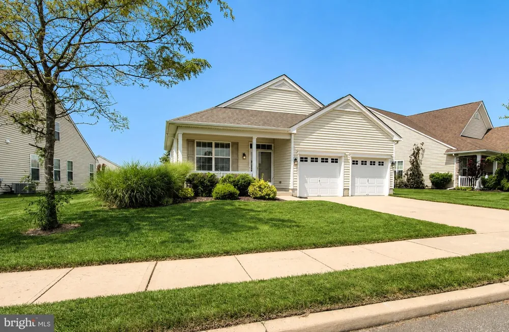 3 E DEHART AVENUE Clayton, NJ 08312