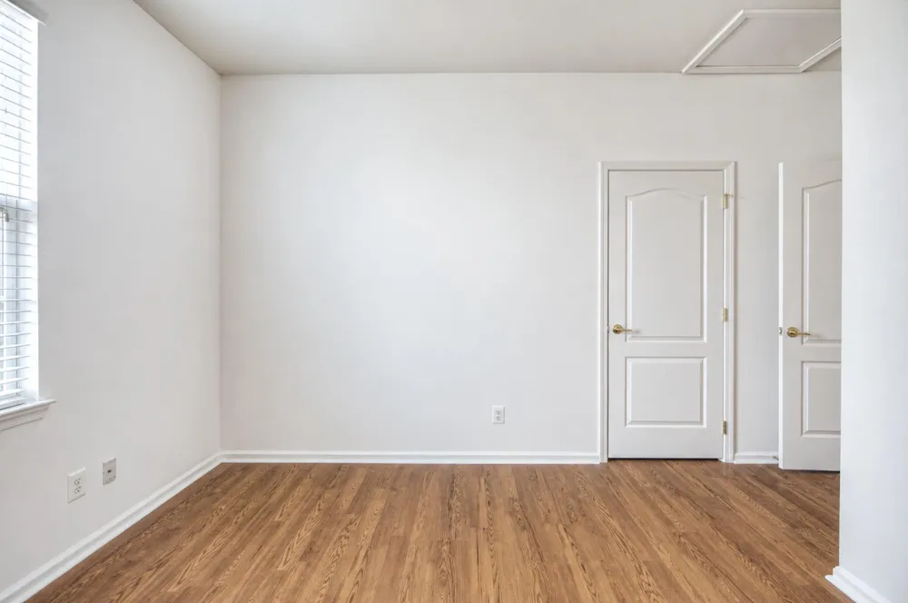3 E DEHART AVENUE Clayton, NJ 08312