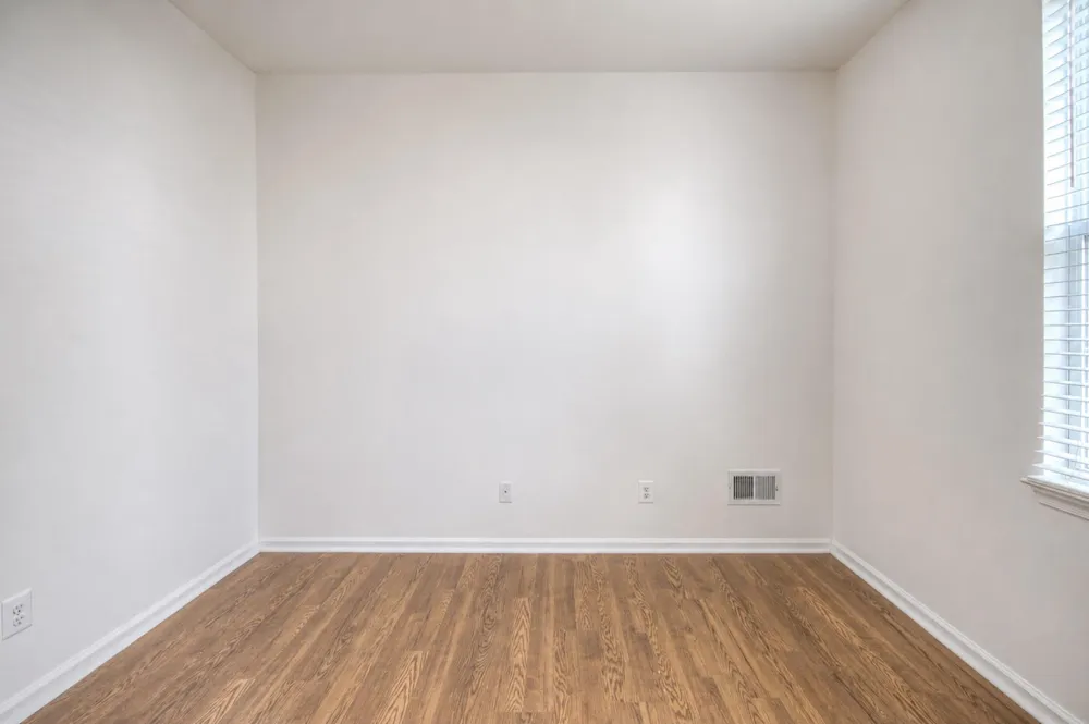 3 E DEHART AVENUE Clayton, NJ 08312