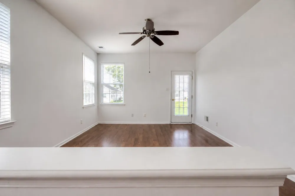 3 E DEHART AVENUE Clayton, NJ 08312