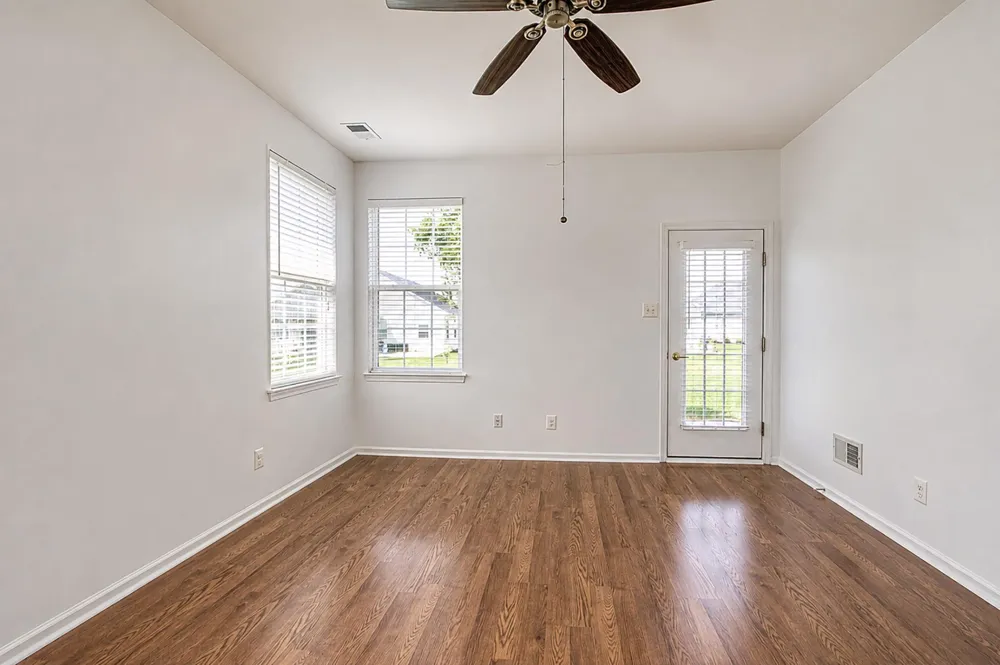 3 E DEHART AVENUE Clayton, NJ 08312