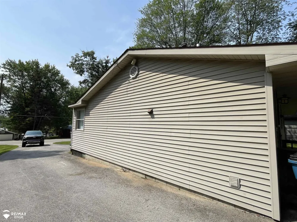 1961 Ogemaw Trail Churchill Township, MI 48661