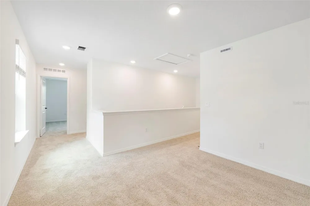 1633 GREENLEAF WOODS COVE Oviedo, FL 32765