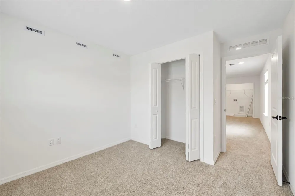 1633 GREENLEAF WOODS COVE Oviedo, FL 32765