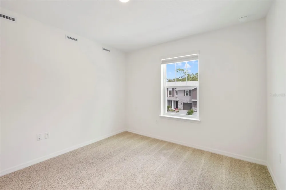 1633 GREENLEAF WOODS COVE Oviedo, FL 32765