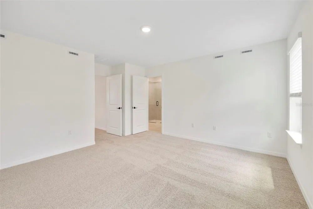 1633 GREENLEAF WOODS COVE Oviedo, FL 32765