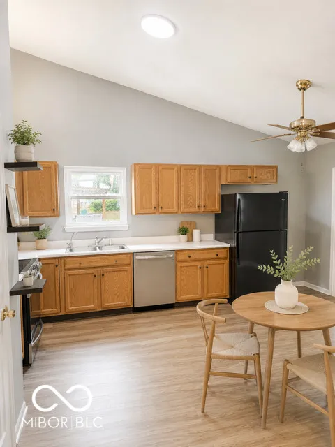 446 Grant Court Avon, IN 46123
