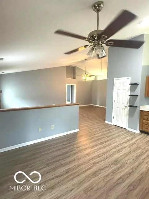 446 Grant Court Avon, IN 46123