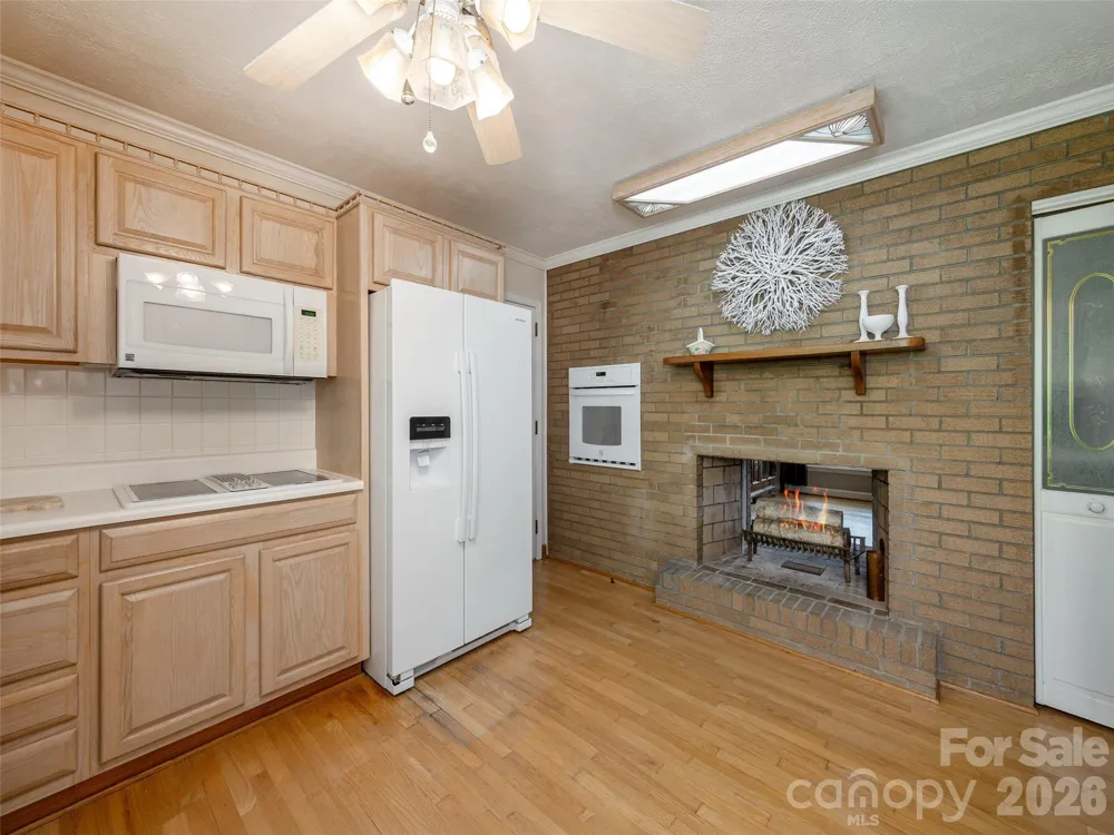 303 Tree Haven Boulevard Hendersonville, NC 28791
