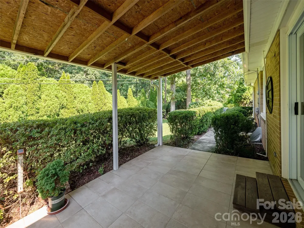 303 Tree Haven Boulevard Hendersonville, NC 28791