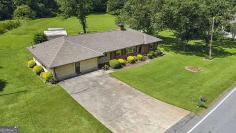 2069 Elmwood CIR