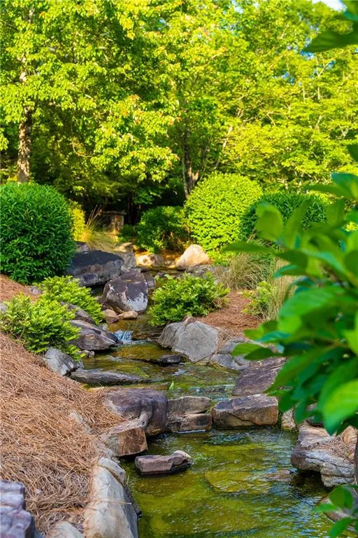 550 Blue Heron Way Milton, GA 30004