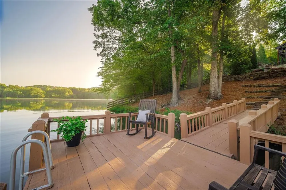 550 Blue Heron Way Milton, GA 30004