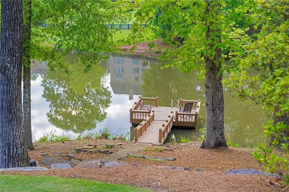 550 Blue Heron Way Milton, GA 30004