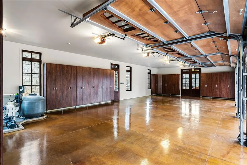 550 Blue Heron Way Milton, GA 30004
