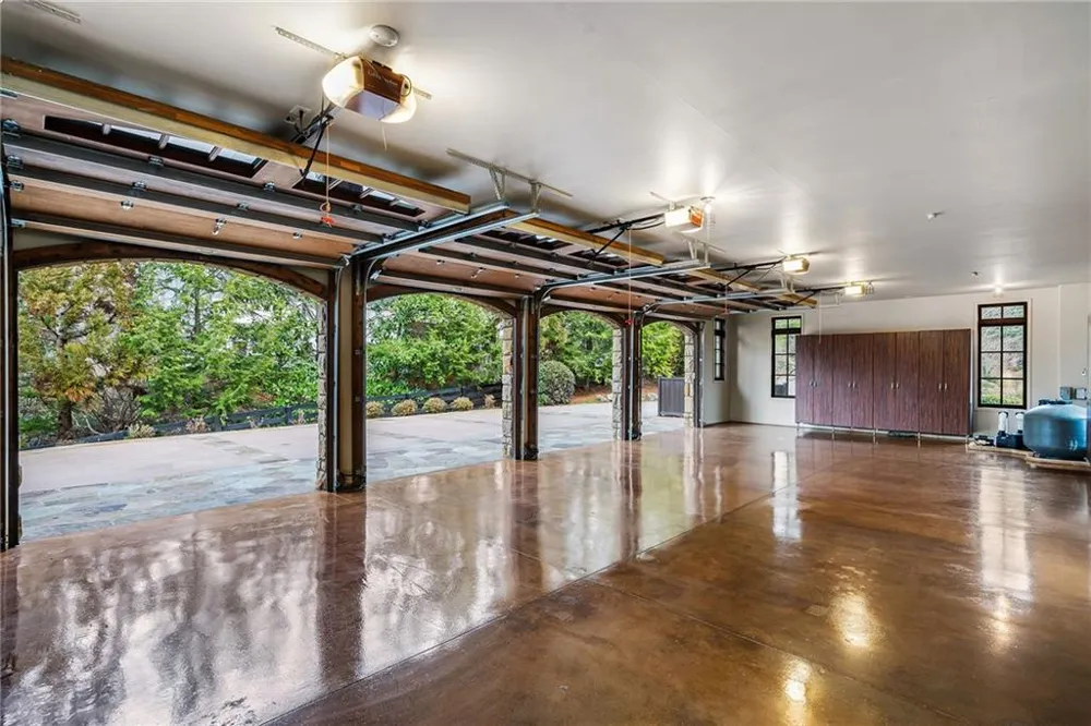 550 Blue Heron Way Milton, GA 30004