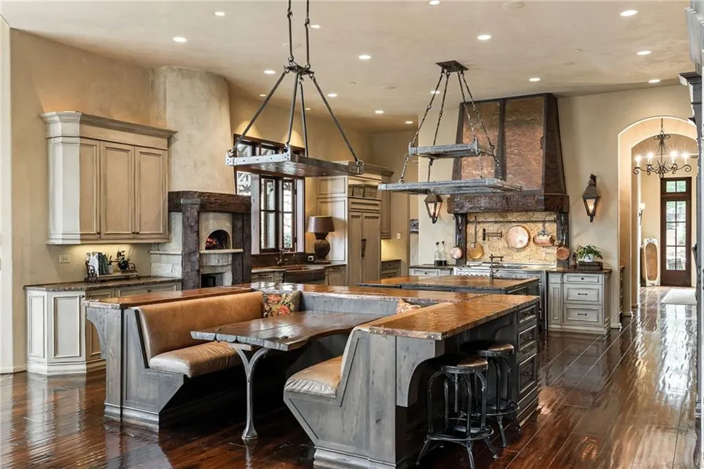550 Blue Heron Way Milton, GA 30004