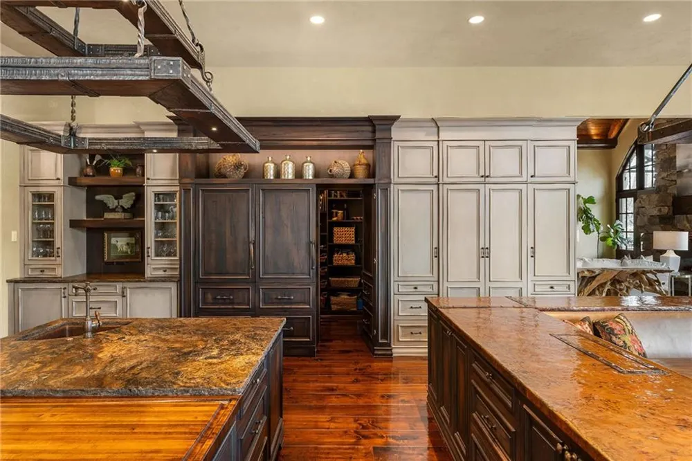 550 Blue Heron Way Milton, GA 30004