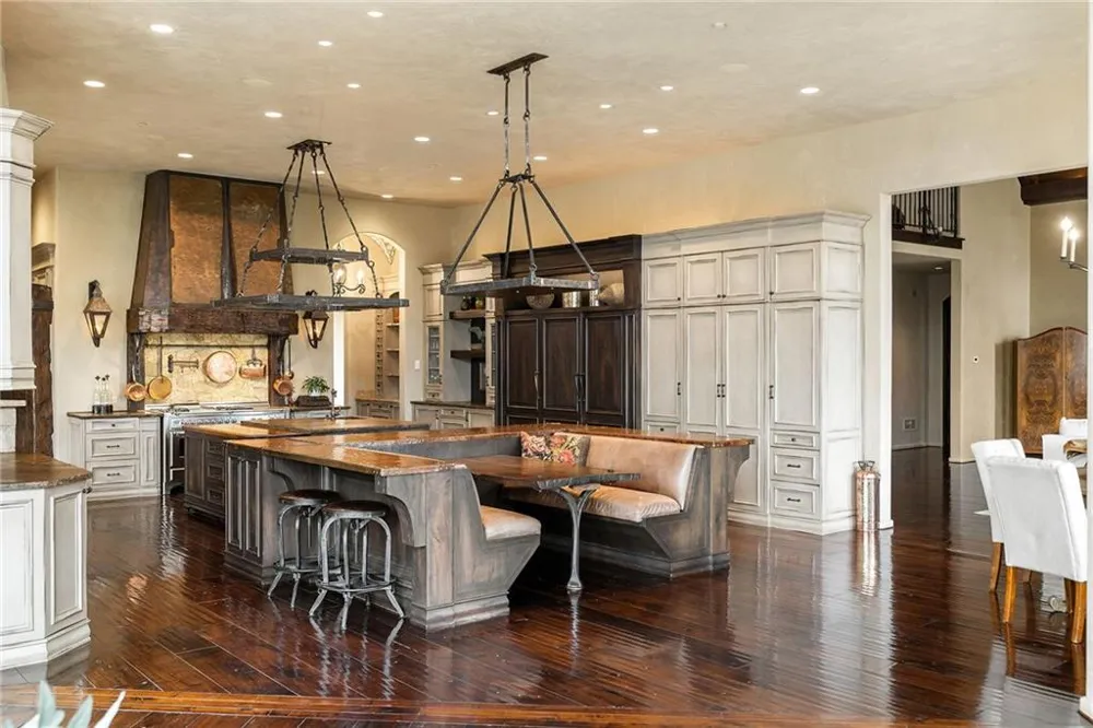 550 Blue Heron Way Milton, GA 30004