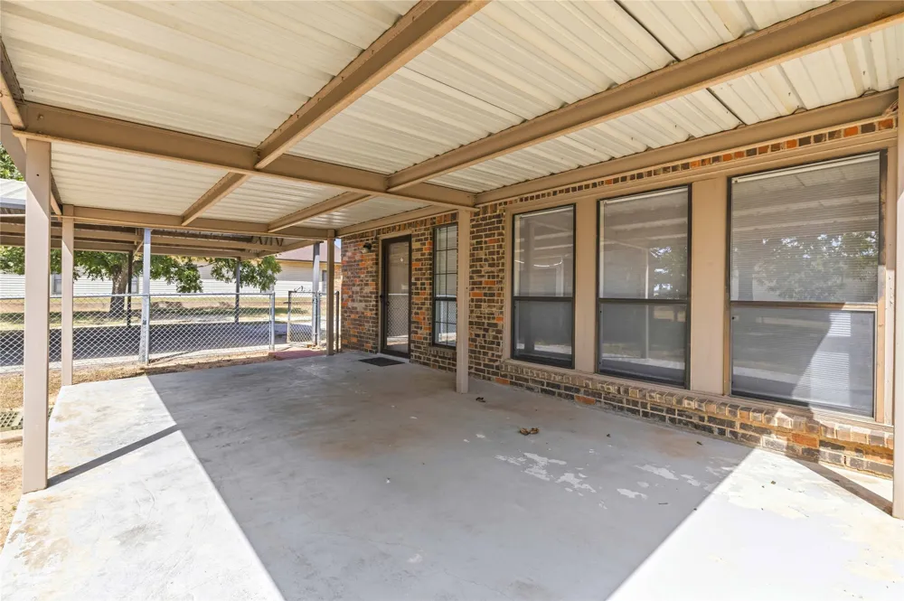 6370 Highway 16 De Leon, TX 76444