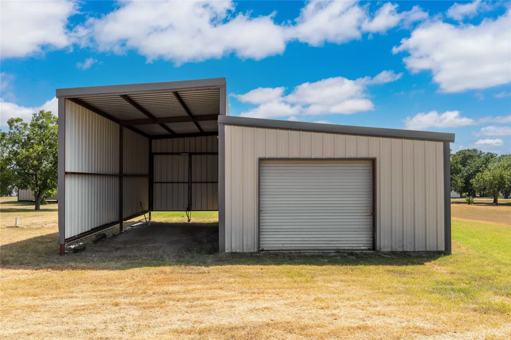 6370 Highway 16 De Leon, TX 76444