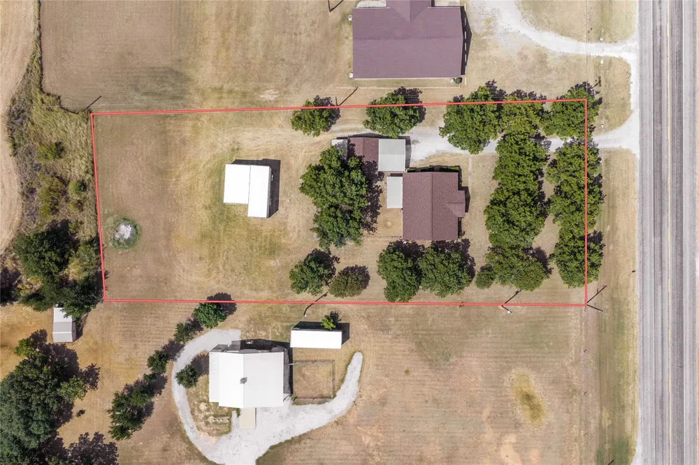 6370 Highway 16 De Leon, TX 76444