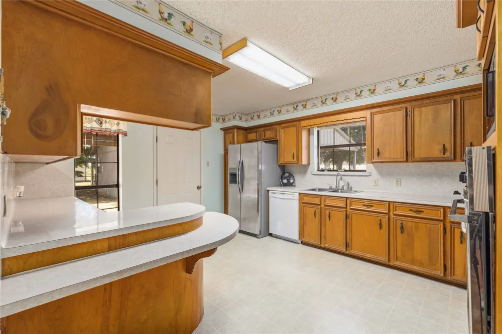 6370 Highway 16 De Leon, TX 76444