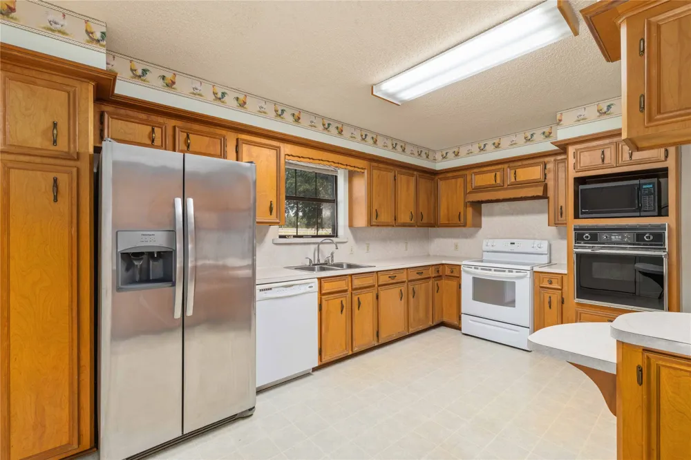 6370 Highway 16 De Leon, TX 76444