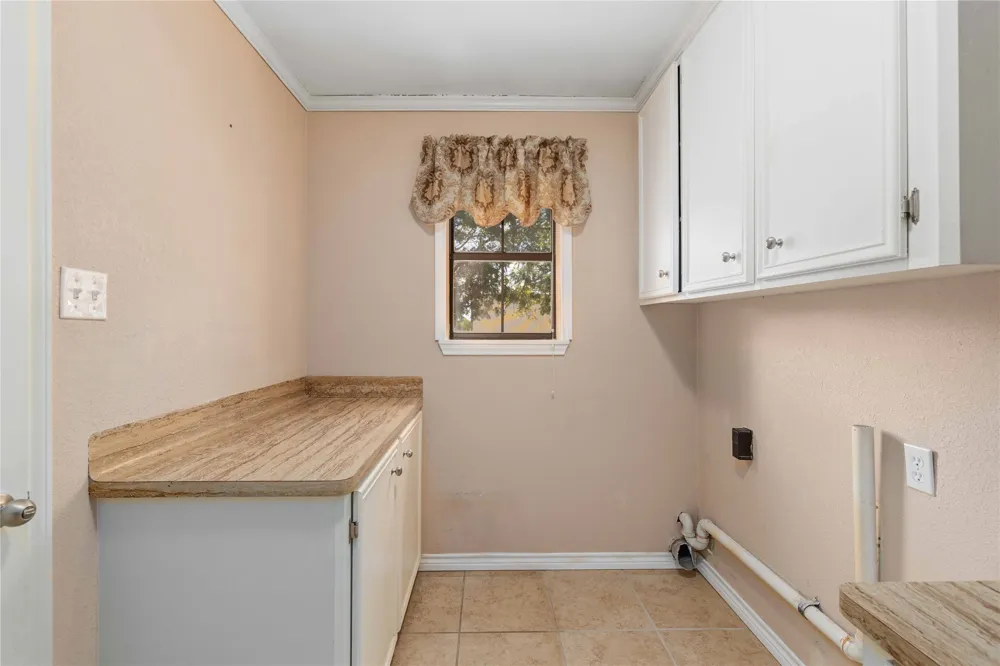 6370 Highway 16 De Leon, TX 76444