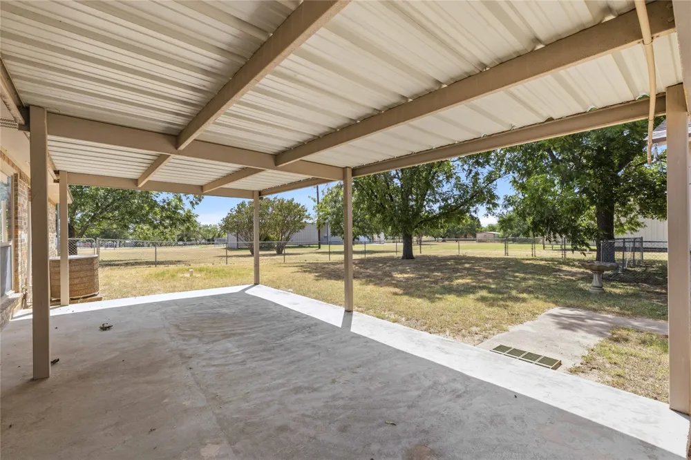 6370 Highway 16 De Leon, TX 76444