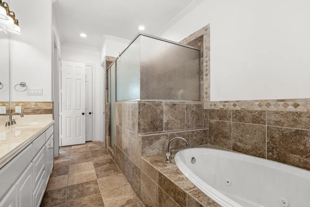 902 Saint George Place DeSoto, TX 75115