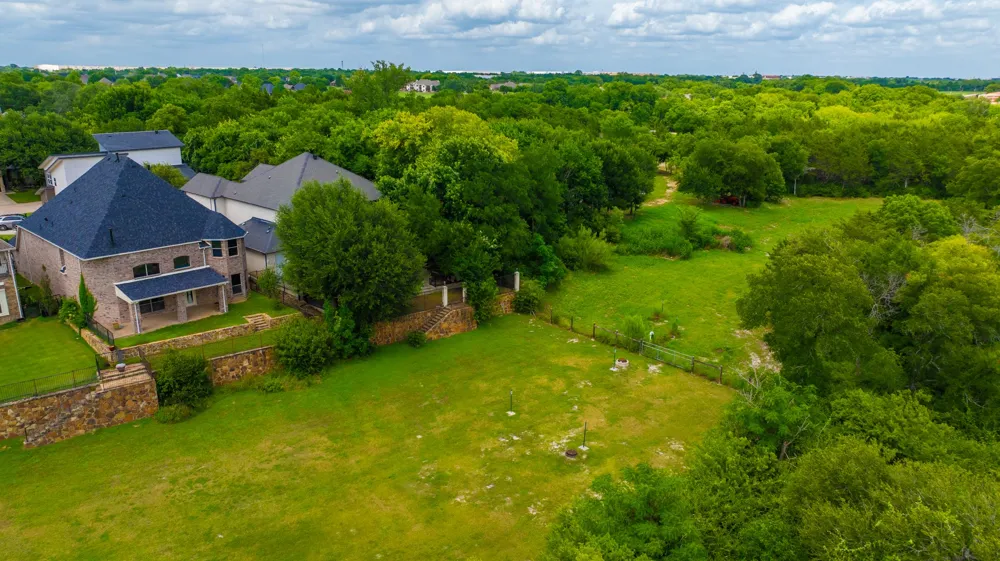 902 Saint George Place DeSoto, TX 75115