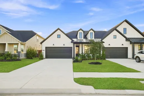 7631 Cattail Shallows Lane