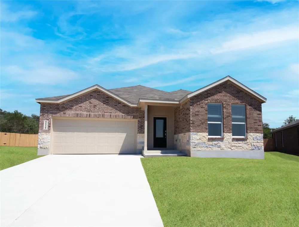 1906 Starlight Street Angleton, TX 77515