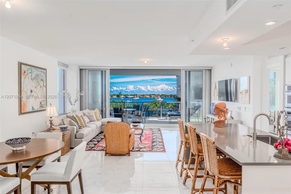 1 Water Club Way #404 North Palm Beach, FL 33408