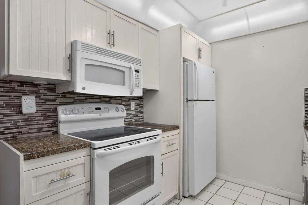 2002 Granada Drive #E1 Coconut Creek, FL 33066