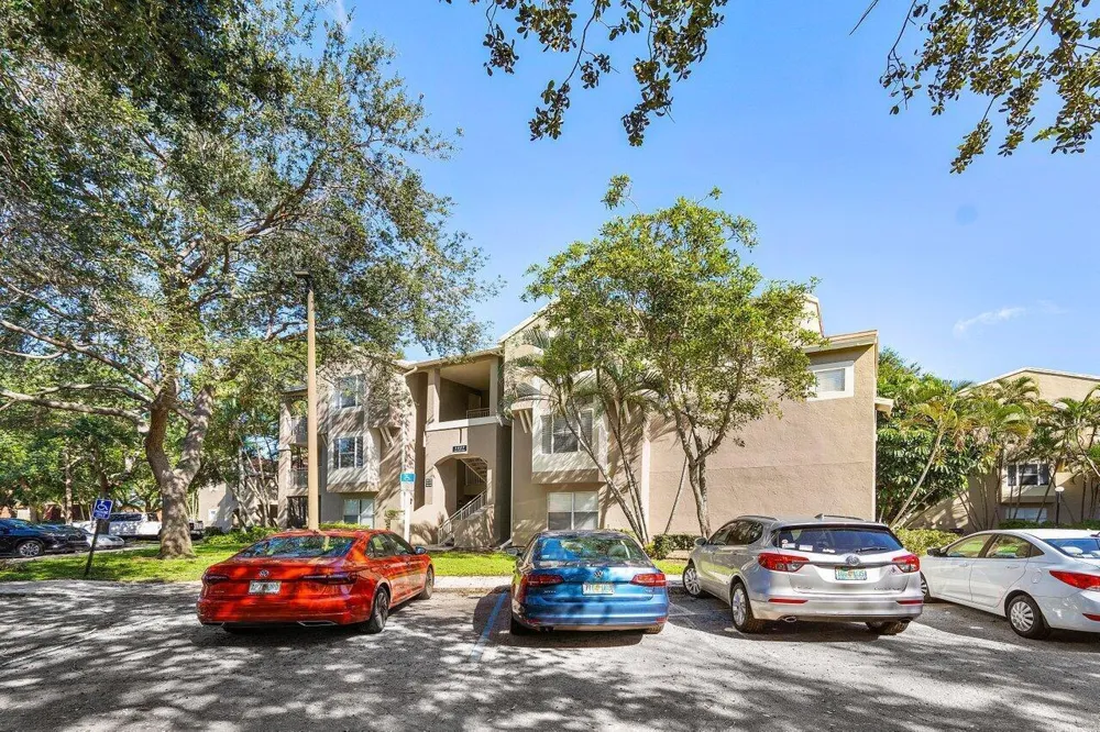 1825 PALM COVE BOULEVARD #7-306 Delray Beach, FL 33445
