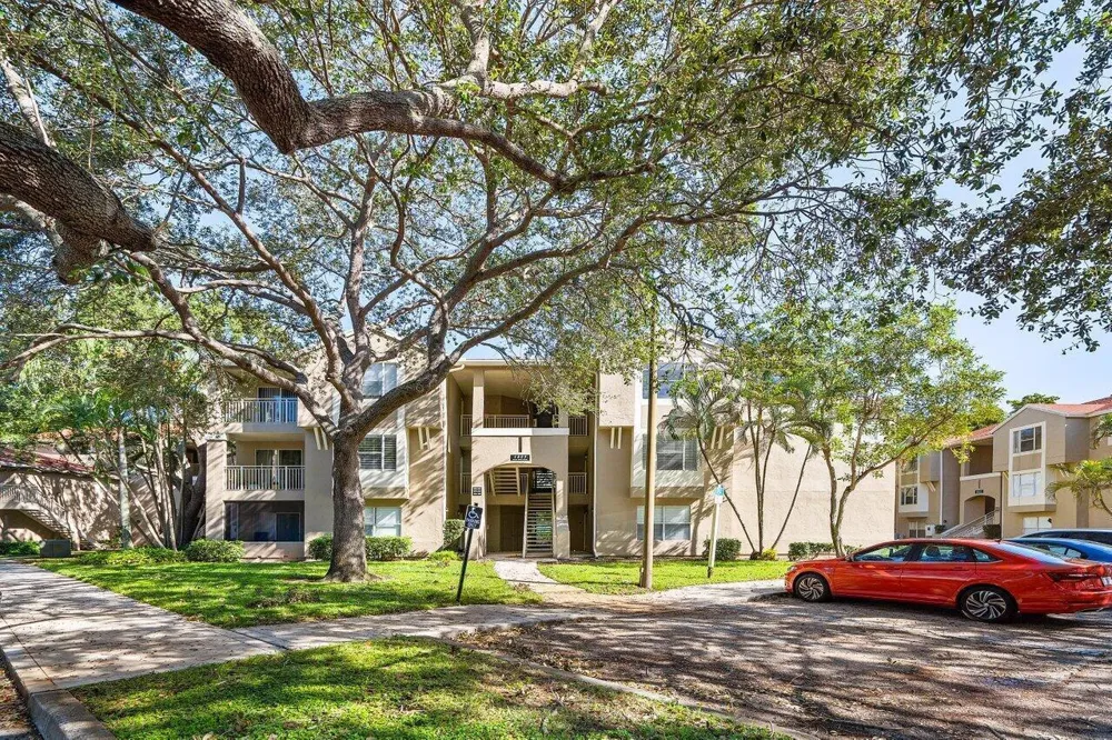 1825 PALM COVE BOULEVARD #7-306 Delray Beach, FL 33445
