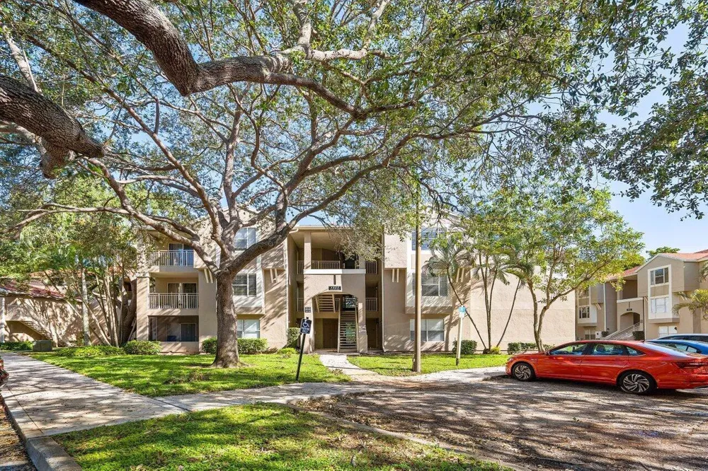 1825 PALM COVE BOULEVARD #7-306 Delray Beach, FL 33445