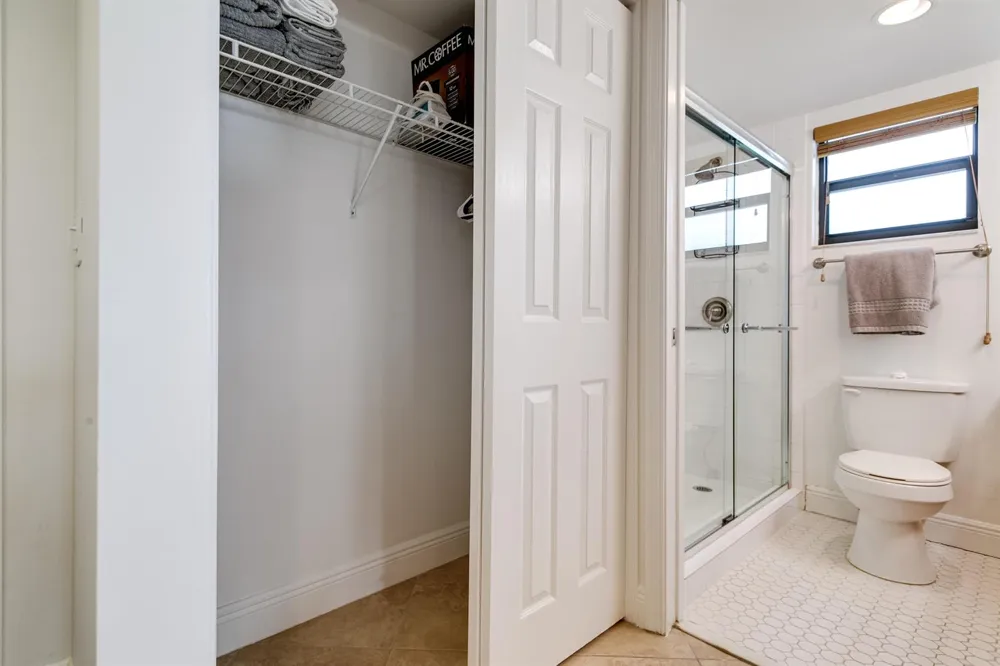 11863 Wimbledon Circle #412 Wellington, FL 33414